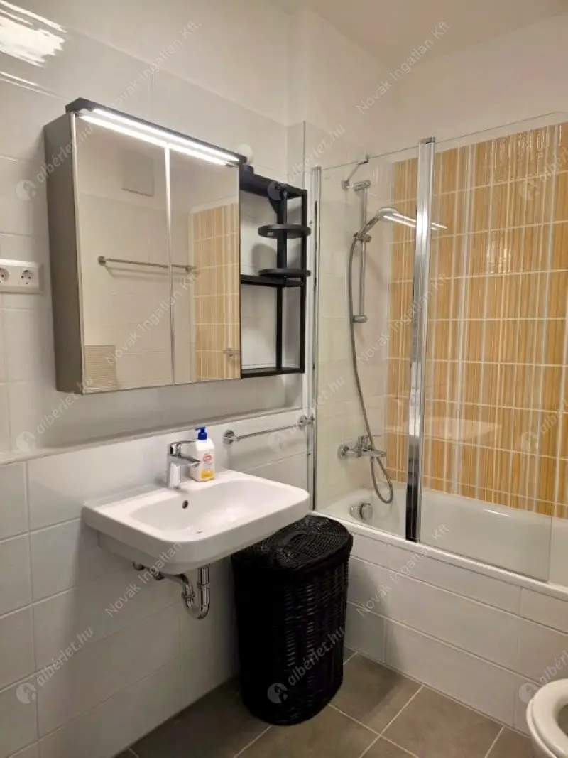 Kiadó albérlet 350000 Ft/hó áron: Budapest, XIV. kerület  Fischer István utca. Mérete: 42 nm, 2 szobás | Alberlet.hu - 6501065