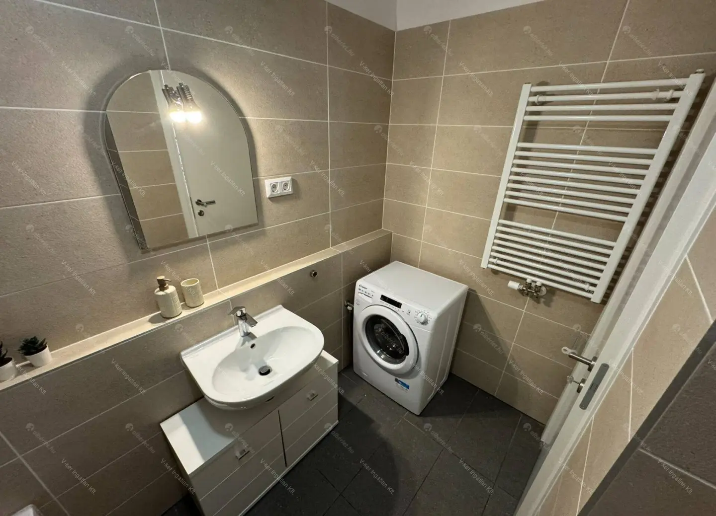 Kiadó albérlet 260000 Ft/hó áron: Budapest, XIV. kerület  Fischer István utca. Mérete: 43 nm, 2 szobás | Alberlet.hu - 6643653