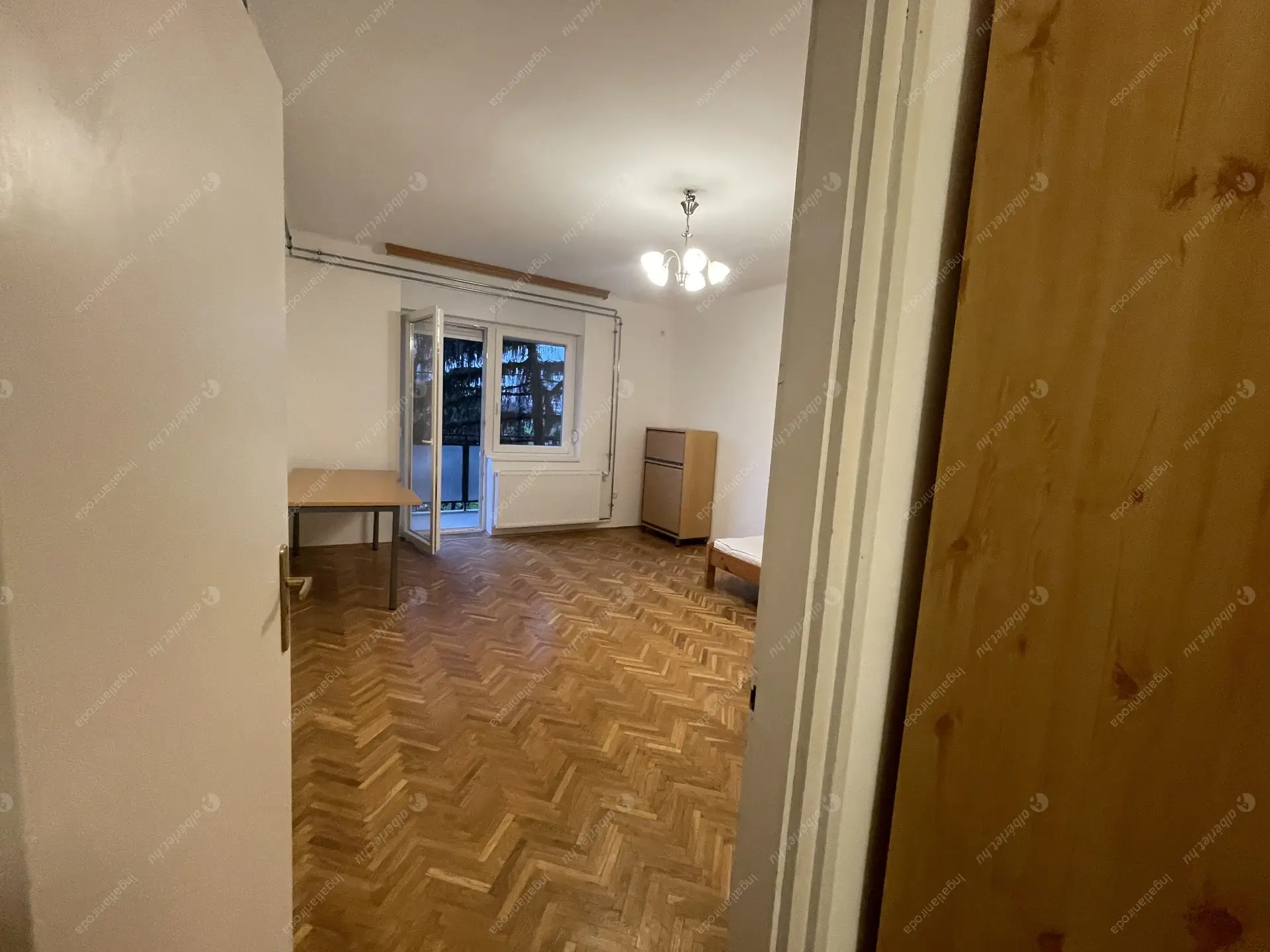 Kiadó albérlet 295000 Ft/hó áron: Budapest, XIV. kerület  Fogarasi út. Mérete: 70 nm, 3 szobás | Alberlet.hu - 5861940