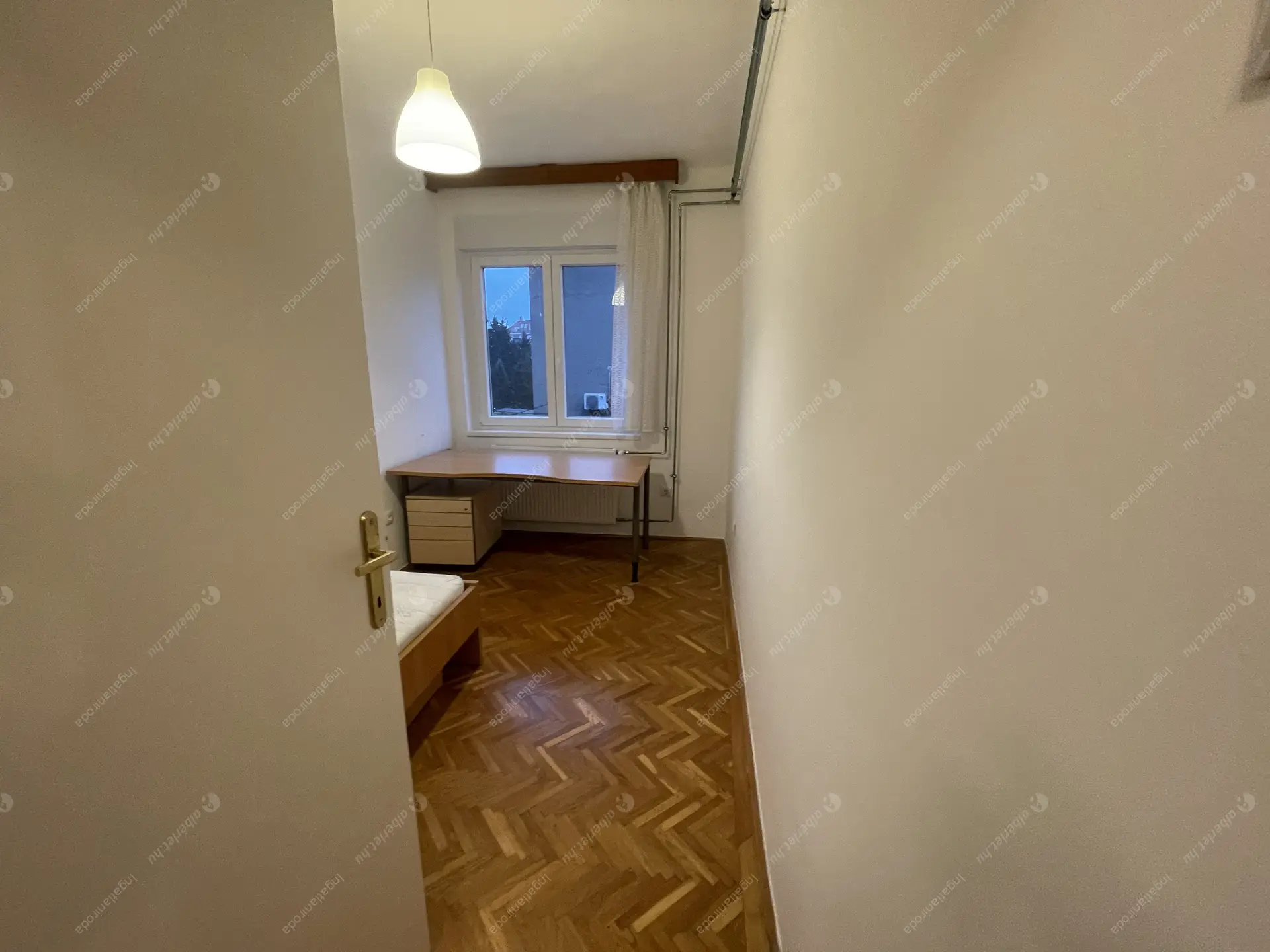 Kiadó albérlet 295000 Ft/hó áron: Budapest, XIV. kerület  Fogarasi út. Mérete: 70 nm, 3 szobás | Alberlet.hu - 5861942