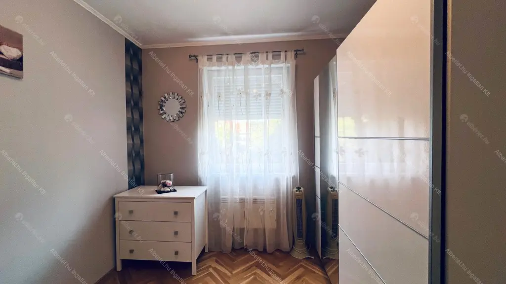 Kiadó albérlet 275000 Ft/hó áron: Budapest, XIV. kerület  Fráter György utca. Mérete: 58 nm, 1 szobás | Alberlet.hu - 6704159