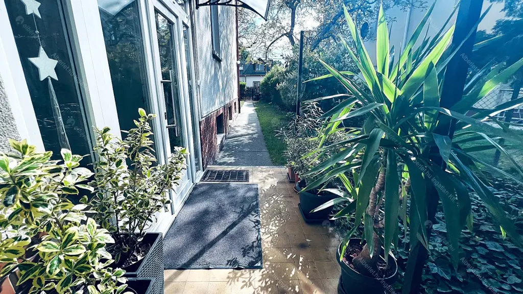 Kiadó albérlet 275000 Ft/hó áron: Budapest, XIV. kerület  Fráter György utca. Mérete: 58 nm, 1 szobás | Alberlet.hu - 6704168