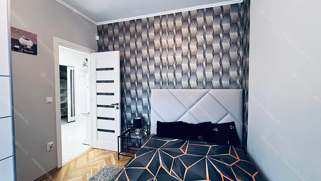 Kiadó albérlet 275000 Ft/hó áron: Budapest, XIV. kerület  Fráter György utca. Mérete: 58 nm, 1 szobás | Alberlet.hu - 6706310