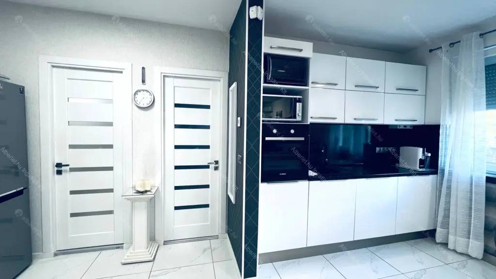 Kiadó albérlet 275000 Ft/hó áron: Budapest, XIV. kerület  Fráter György utca. Mérete: 58 nm, 1 szobás | Alberlet.hu - 6706313