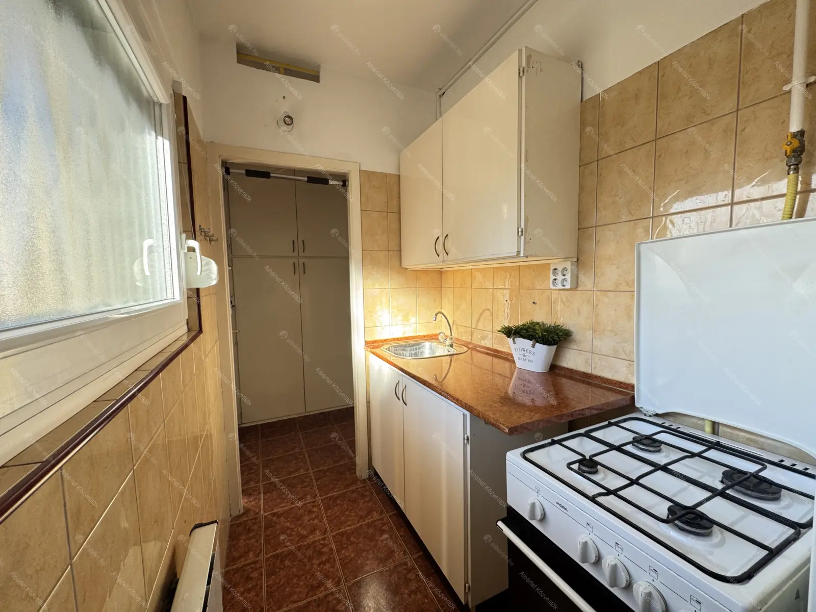 Kiadó albérlet 140000 Ft/hó áron: Budapest, XIV. kerület  Füredi utca. Mérete: 49 nm, 2 szobás | Alberlet.hu - 6656450