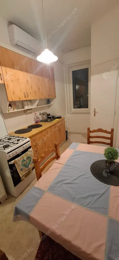 Kiadó albérlet 175000 Ft/hó áron: Budapest, XIV. kerület  Fűrész utca. Mérete: 36 nm, 1 szobás | Alberlet.hu - 6587012