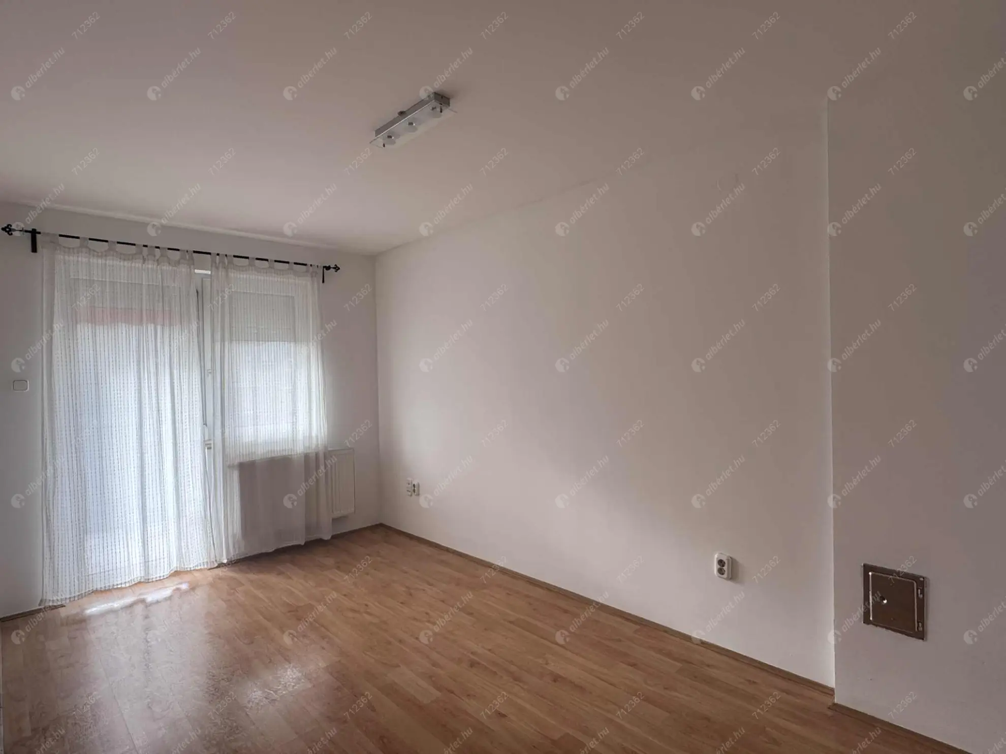 Kiadó albérlet 300000 Ft/hó áron: Budapest, XIV. kerület  Fűrész utca. Mérete: 70 nm, 3 szobás | Alberlet.hu - 6597420