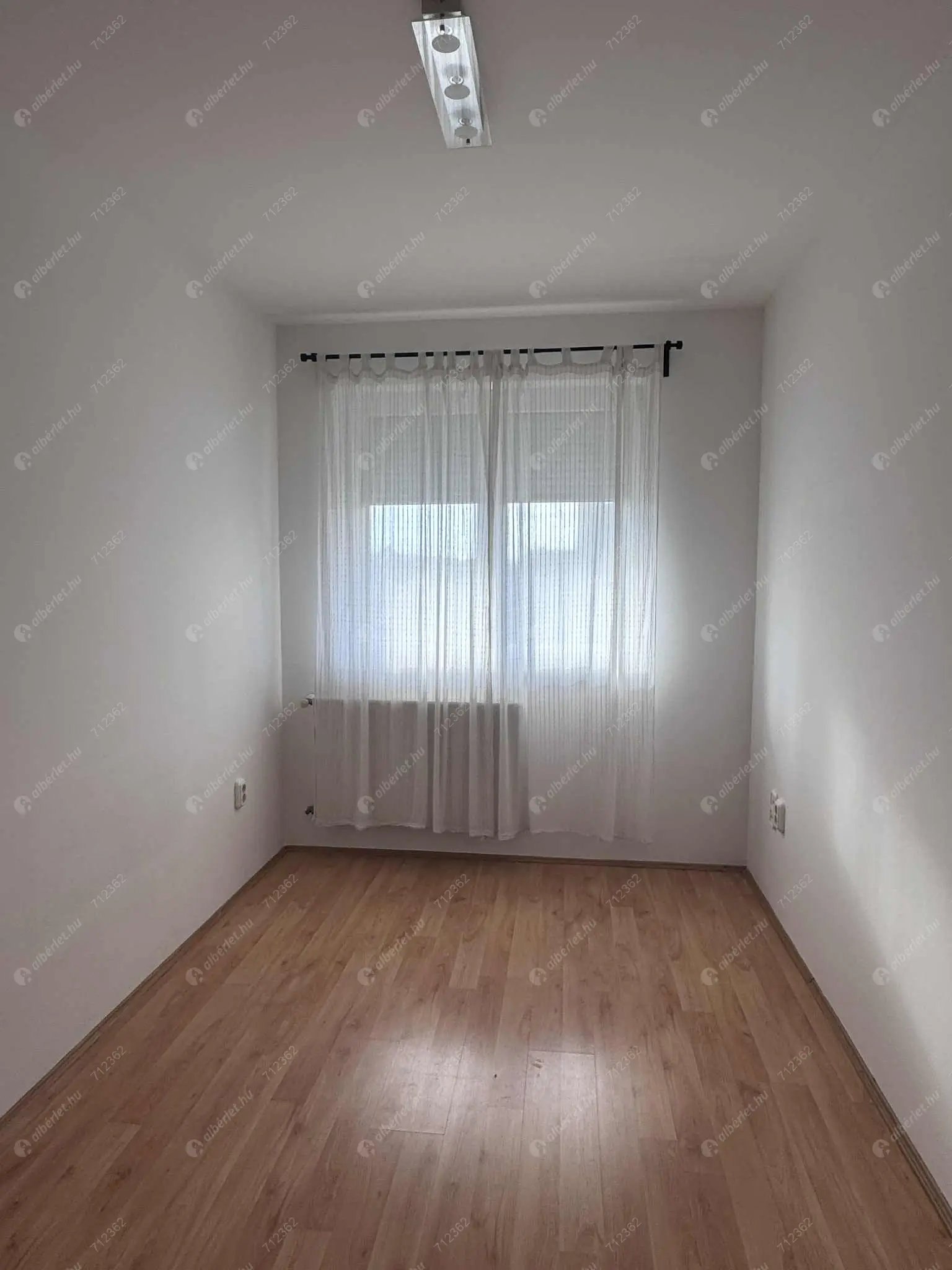 Kiadó albérlet 300000 Ft/hó áron: Budapest, XIV. kerület  Fűrész utca. Mérete: 70 nm, 3 szobás | Alberlet.hu - 6597423