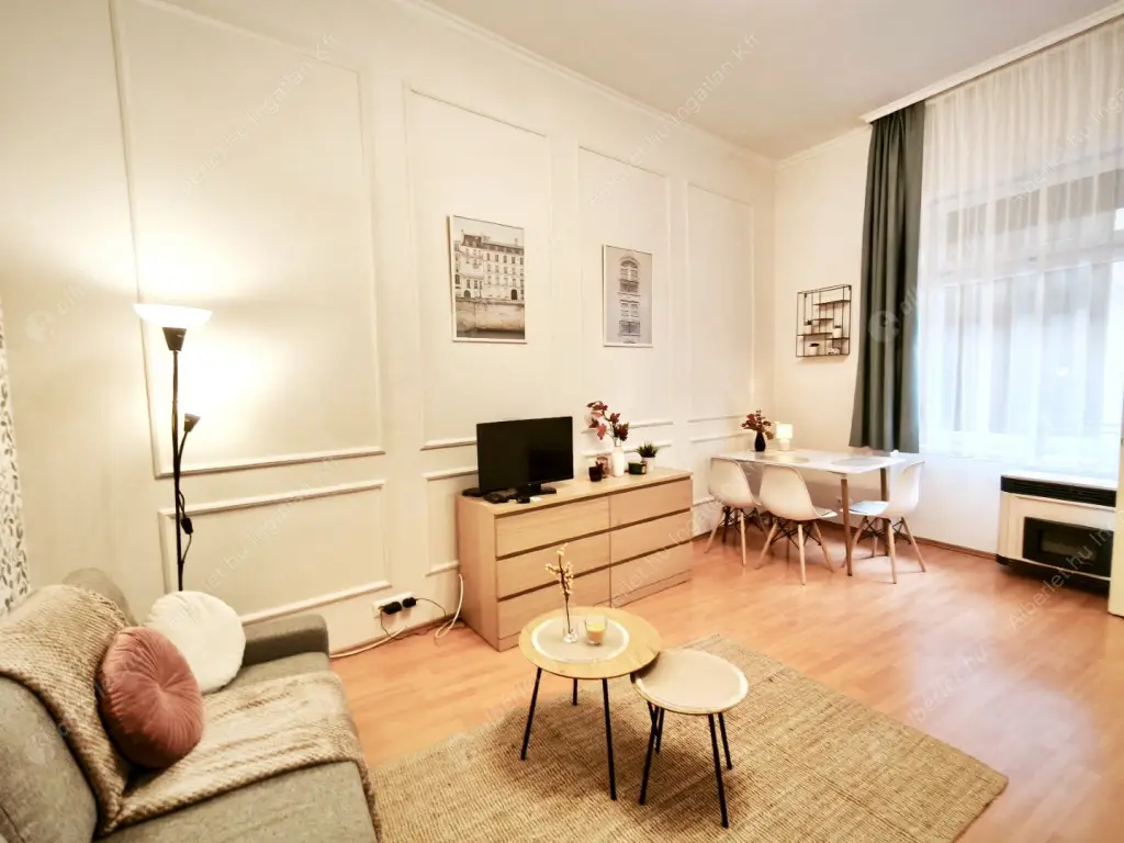 Kiadó albérlet 175000 Ft/hó áron: Budapest, XIV. kerület  Gizella út. Mérete: 34 nm, 1 szobás | Alberlet.hu - 6589486