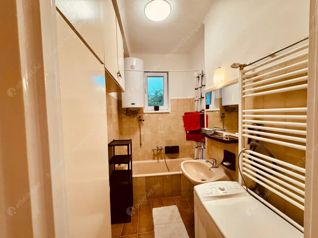 Kiadó albérlet 260000 Ft/hó áron: Budapest, XIV. kerület  Hermina út. Mérete: 49 nm, 2 szobás | Alberlet.hu - 6629054