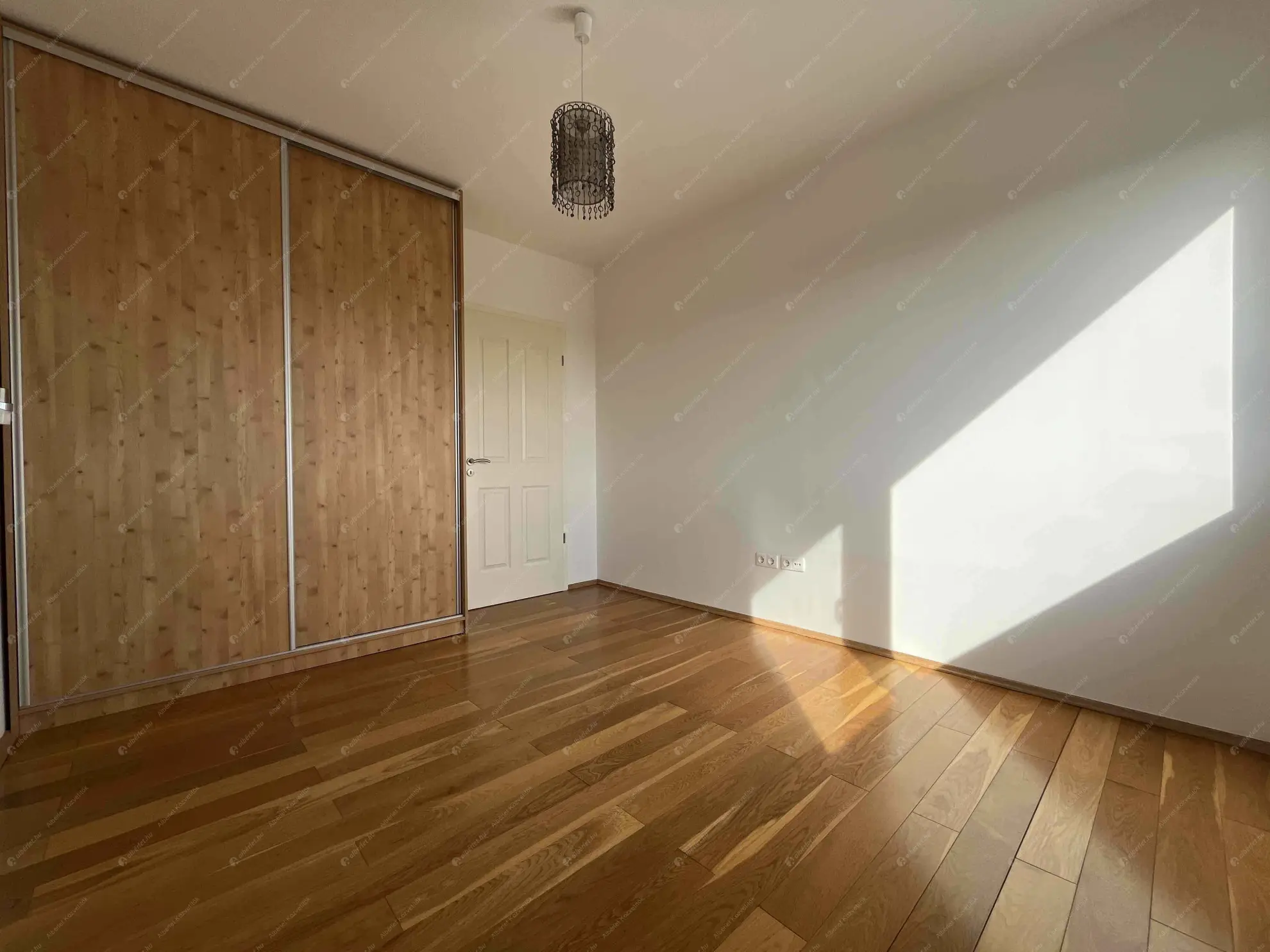 Kiadó albérlet 300000 Ft/hó áron: Budapest, XIV. kerület  Hermina út. Mérete: 57 nm, 2 szobás | Alberlet.hu - 6599355