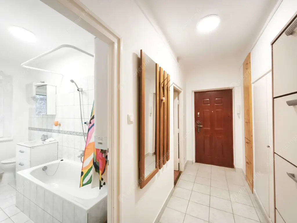 Kiadó albérlet 210000 Ft/hó áron: Budapest, XIV. kerület  Hungária körút. Mérete: 39 nm, 1 szobás | Alberlet.hu - 6582074