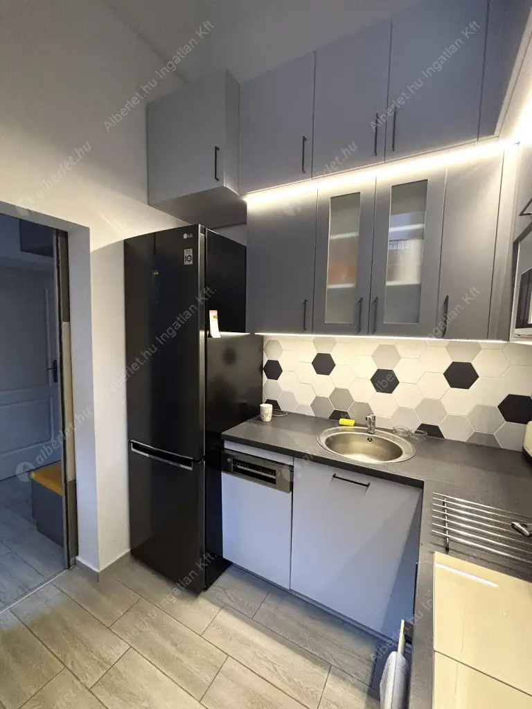 Kiadó albérlet 270000 Ft/hó áron: Budapest, XIV. kerület  Hungária körút. Mérete: 49 nm, 2 szobás | Alberlet.hu - 6619351