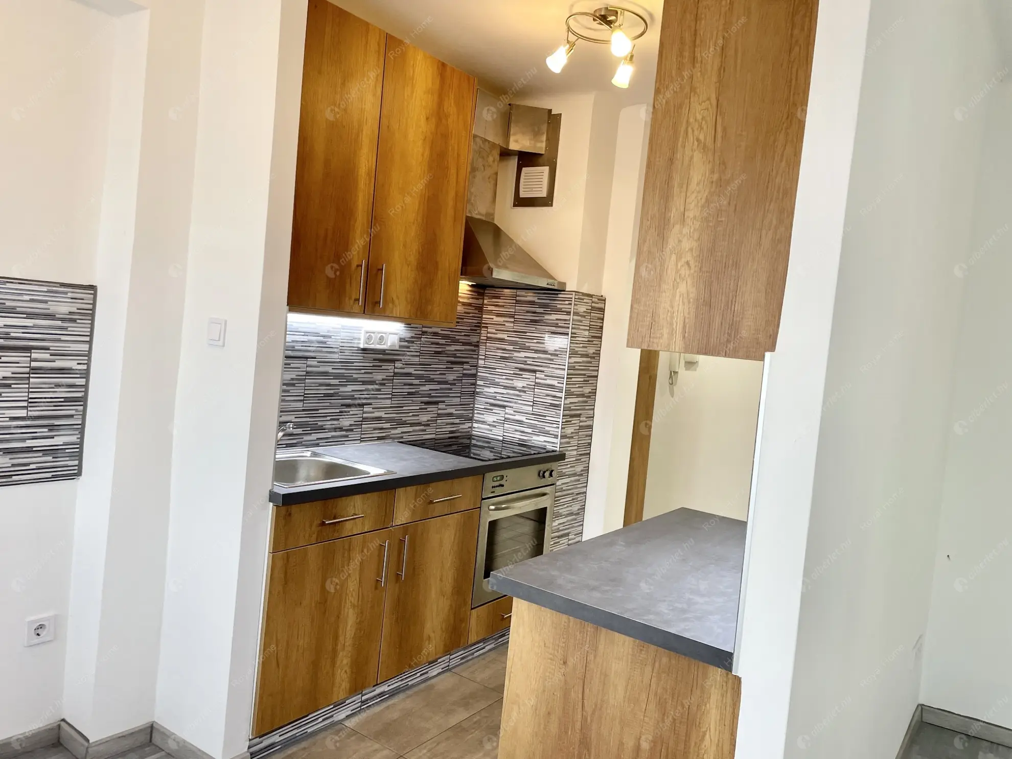 Kiadó albérlet 179000 Ft/hó áron: Budapest, XIV. kerület  Hungária krt . Mérete: 33 nm, 1 szobás | Alberlet.hu - 6596334