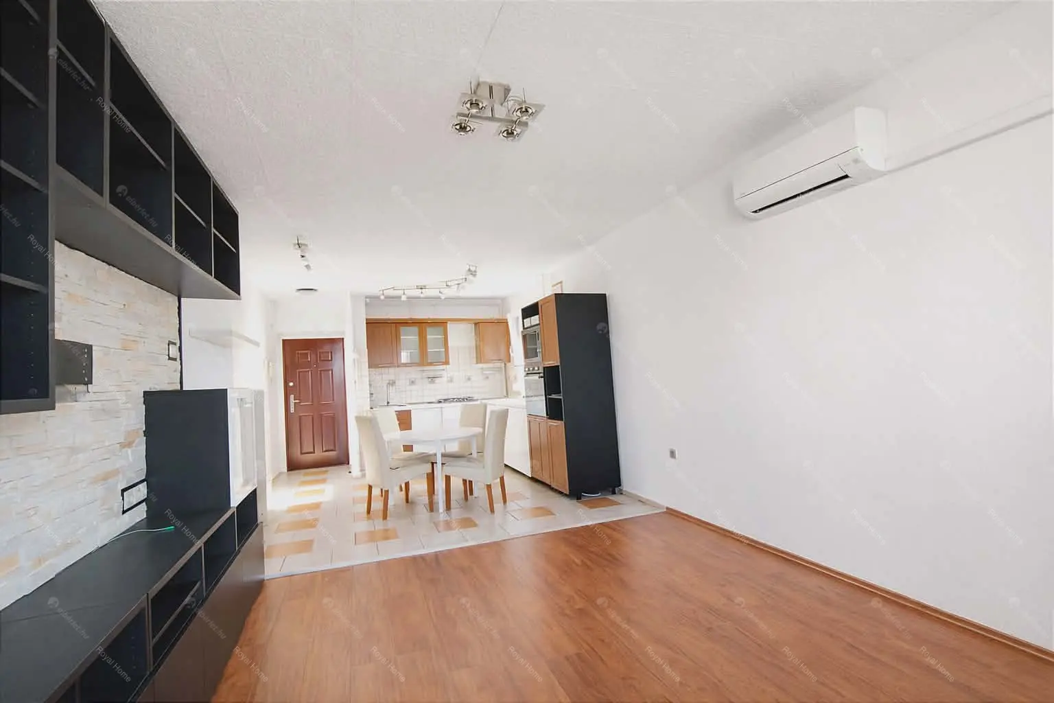 Kiadó albérlet 259000 Ft/hó áron: Budapest, XIV. kerület  Jerney utca. Mérete: 60 nm, 3 szobás | Alberlet.hu - 6676110