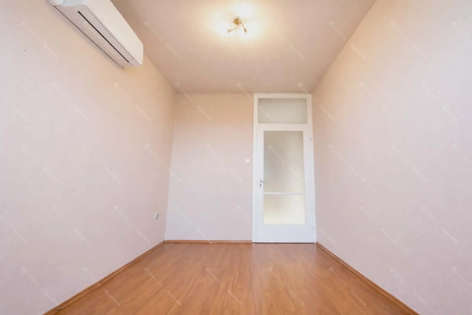 Kiadó albérlet 259000 Ft/hó áron: Budapest, XIV. kerület  Jerney utca. Mérete: 60 nm, 3 szobás | Alberlet.hu - 6676112