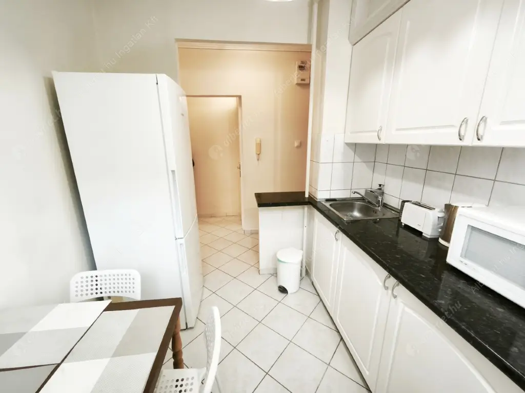 Kiadó albérlet 250000 Ft/hó áron: Budapest, XIV. kerület  Jerney utca. Mérete: 65 nm, 1 szobás | Alberlet.hu - 6606169