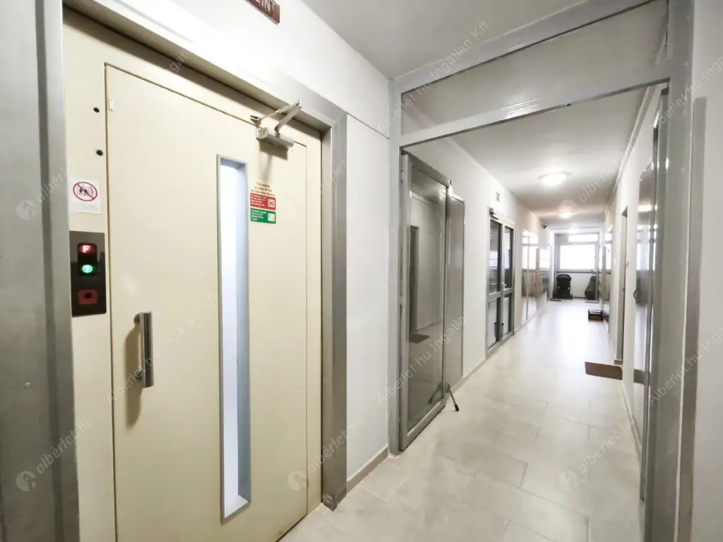 Kiadó albérlet 250000 Ft/hó áron: Budapest, XIV. kerület  Jerney utca. Mérete: 65 nm, 1 szobás | Alberlet.hu - 6606189