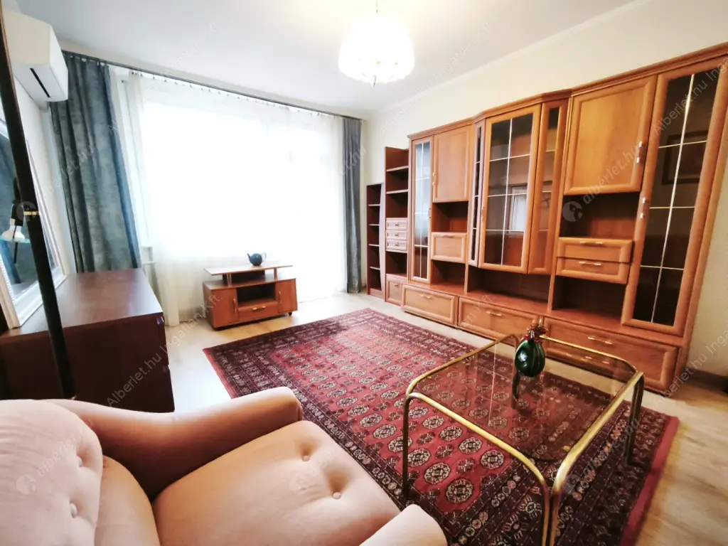 Kiadó albérlet 280000 Ft/hó áron: Budapest, XIV. kerület  Jerney utca. Mérete: 65 nm, 1 szobás | Alberlet.hu - 6625349