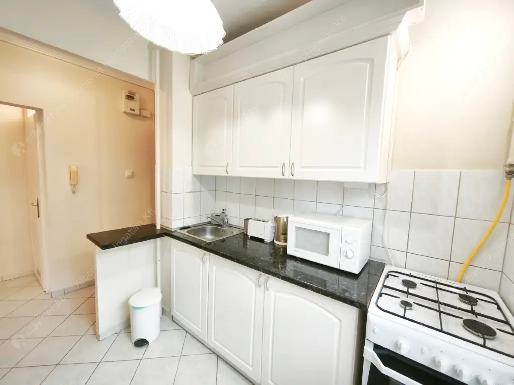 Kiadó albérlet 280000 Ft/hó áron: Budapest, XIV. kerület  Jerney utca. Mérete: 65 nm, 1 szobás | Alberlet.hu - 6625359