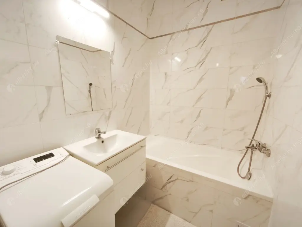 Kiadó albérlet 280000 Ft/hó áron: Budapest, XIV. kerület  Jerney utca. Mérete: 65 nm, 1 szobás | Alberlet.hu - 6625377