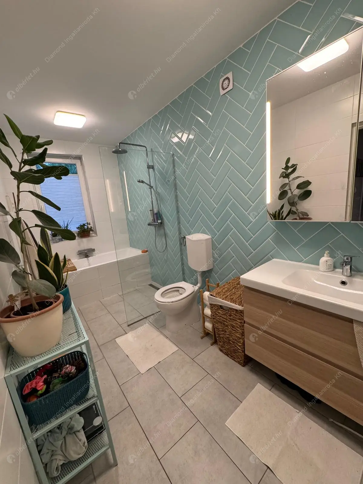 Kiadó albérlet 690000 Ft/hó áron: Budapest, XIV. kerület  Kassai utca. Mérete: 220 nm, 6 szobás | Alberlet.hu - 6547969