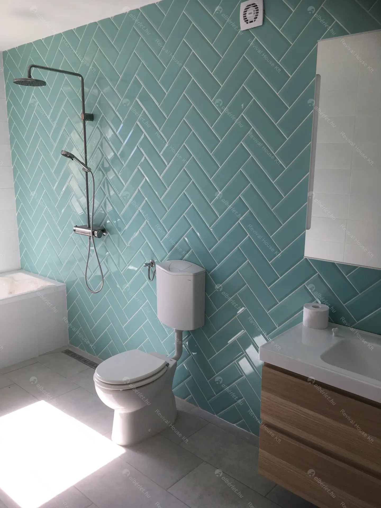 Kiadó albérlet 650000 Ft/hó áron: Budapest, XIV. kerület  Kassai utca. Mérete: 220 nm, 8 szobás | Alberlet.hu - 6507232