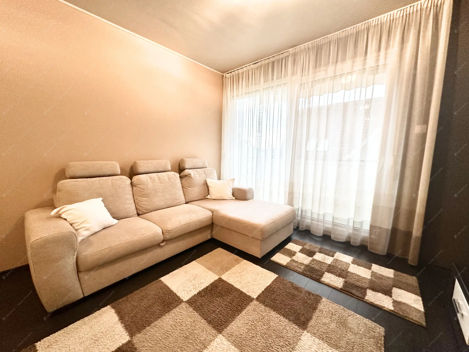 Kiadó albérlet 280000 Ft/hó áron: Budapest, XIV. kerület  Kerékgyártó utca. Mérete: 53 nm, 2 szobás | Alberlet.hu - 6582924