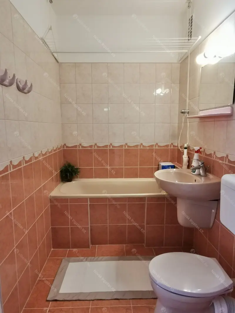 Kiadó albérlet 210000 Ft/hó áron: Budapest, XIV. kerület  Kerepesi út. Mérete: 46 nm, 1 szobás | Alberlet.hu - 6683652