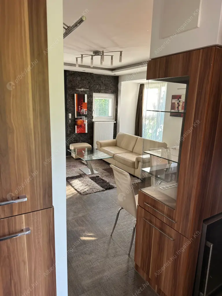 Kiadó albérlet 314000 Ft/hó áron: Budapest, XIV. kerület  Komócsy utca. Mérete: 50 nm, 2 szobás | Alberlet.hu - 6628619