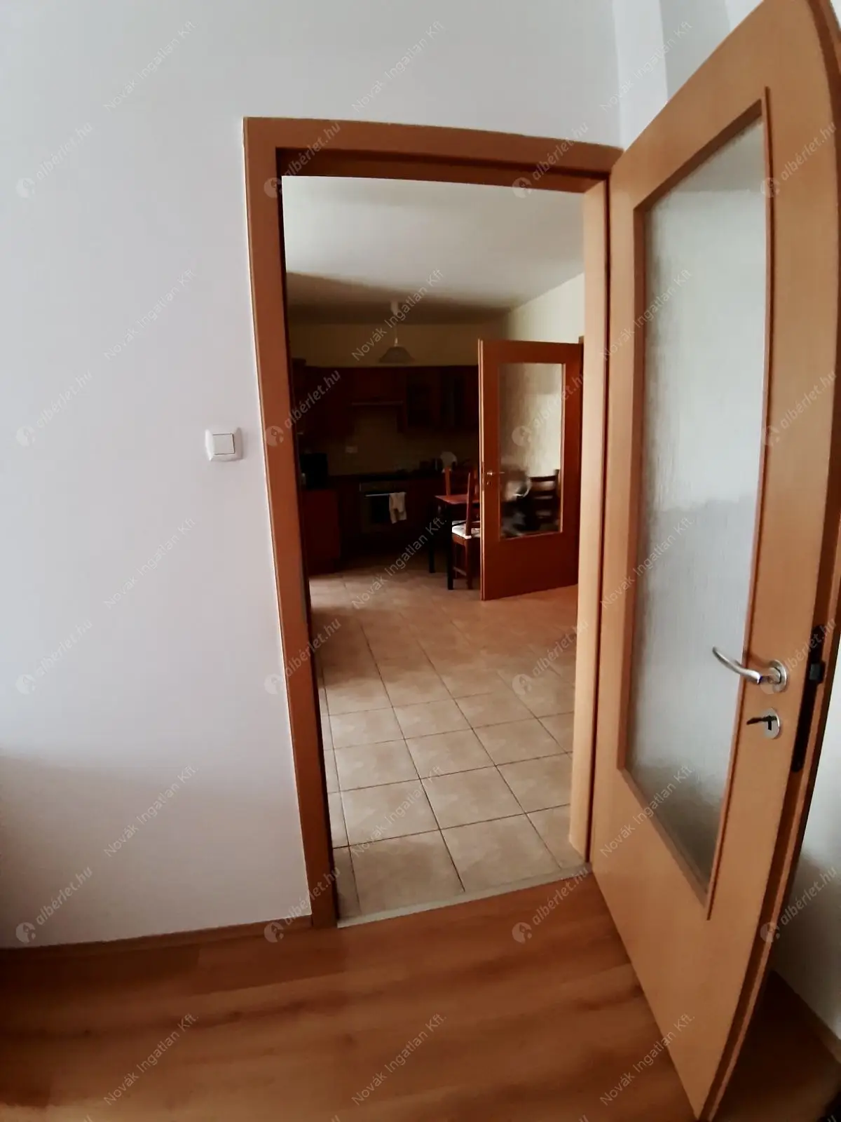Kiadó albérlet 320000 Ft/hó áron: Budapest, XIV. kerület  Limanova köz. Mérete: 62 nm, 3 szobás | Alberlet.hu - 6411197