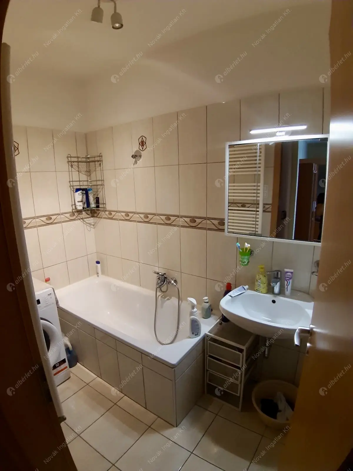 Kiadó albérlet 320000 Ft/hó áron: Budapest, XIV. kerület  Limanova köz. Mérete: 62 nm, 3 szobás | Alberlet.hu - 6411198