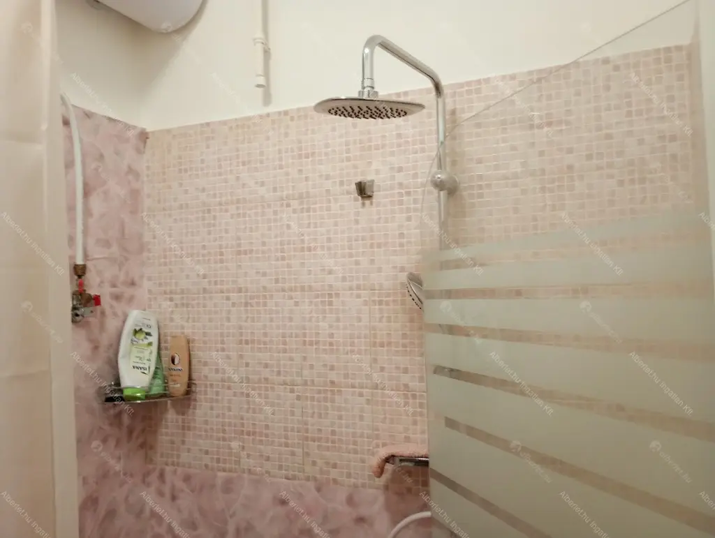 Kiadó albérlet 185000 Ft/hó áron: Budapest, XIV. kerület  Mexikói út. Mérete: 36 nm, 1 szobás | Alberlet.hu - 6682946