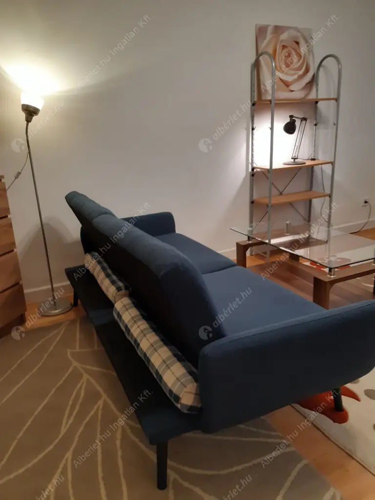 Kiadó albérlet 180000 Ft/hó áron: Budapest, XIV. kerület  Nagy Lajos király útja. Mérete: 32 nm, 1 szobás | Alberlet.hu - 6567455