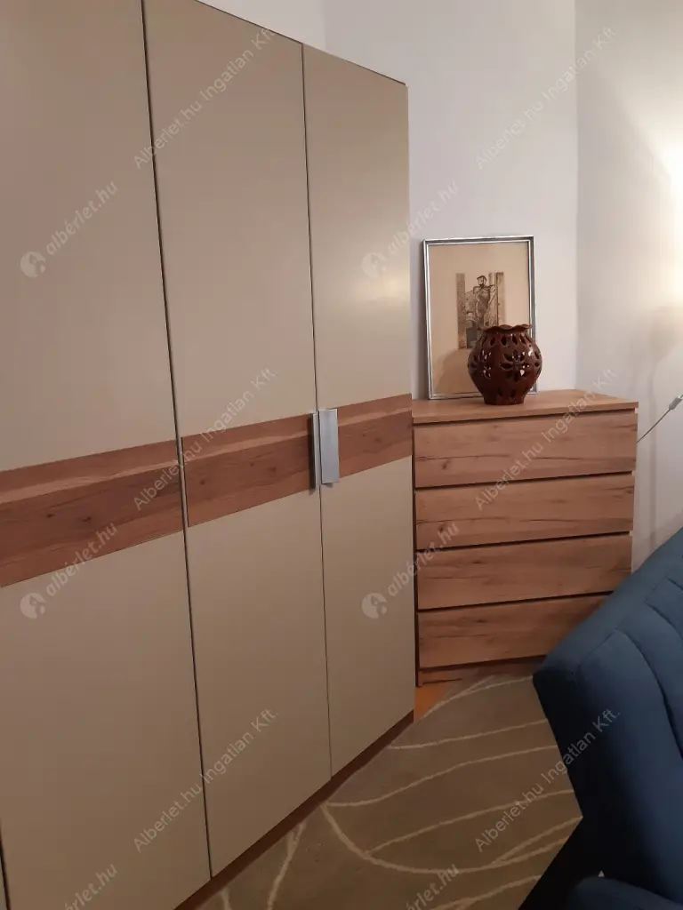 Kiadó albérlet 180000 Ft/hó áron: Budapest, XIV. kerület  Nagy Lajos király útja. Mérete: 32 nm, 1 szobás | Alberlet.hu - 6567457