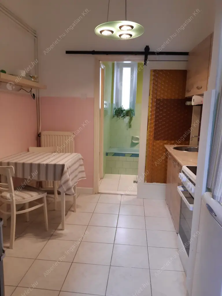 Kiadó albérlet 180000 Ft/hó áron: Budapest, XIV. kerület  Nagy Lajos király útja. Mérete: 32 nm, 1 szobás | Alberlet.hu - 6567458