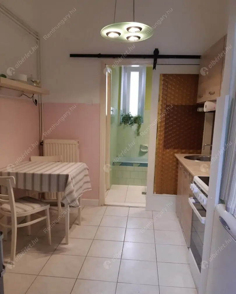 Kiadó albérlet 180000 Ft/hó áron: Budapest, XIV. kerület  Nagy Lajos király útja. Mérete: 32 nm, 1 szobás | Alberlet.hu - 6569204