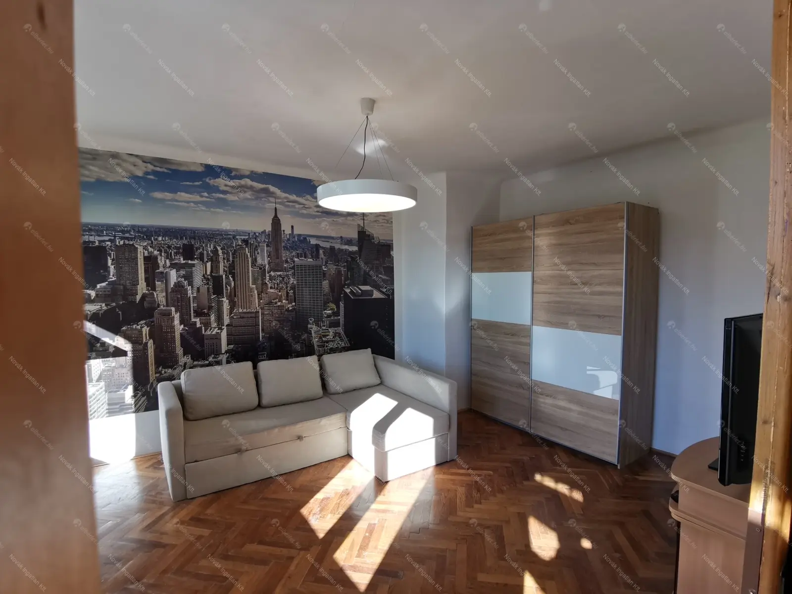 Kiadó albérlet 190000 Ft/hó áron: Budapest, XIV. kerület  Nagy Lajos király útja. Mérete: 40 nm, 1 szobás | Alberlet.hu - 6652806