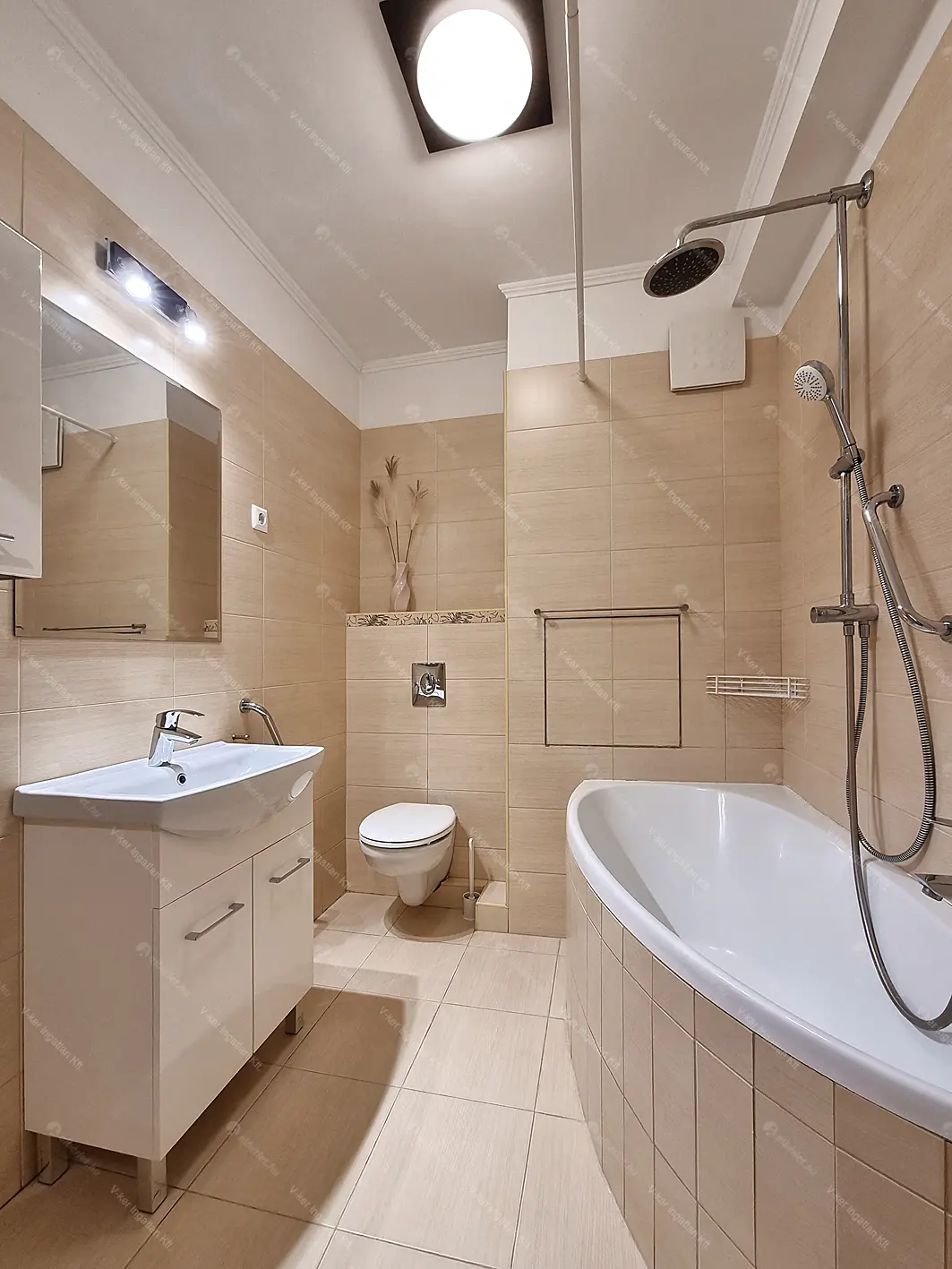 Kiadó albérlet 270000 Ft/hó áron: Budapest, XIV. kerület  Nagy Lajos király útja. Mérete: 44 nm, 2 szobás | Alberlet.hu - 5733491