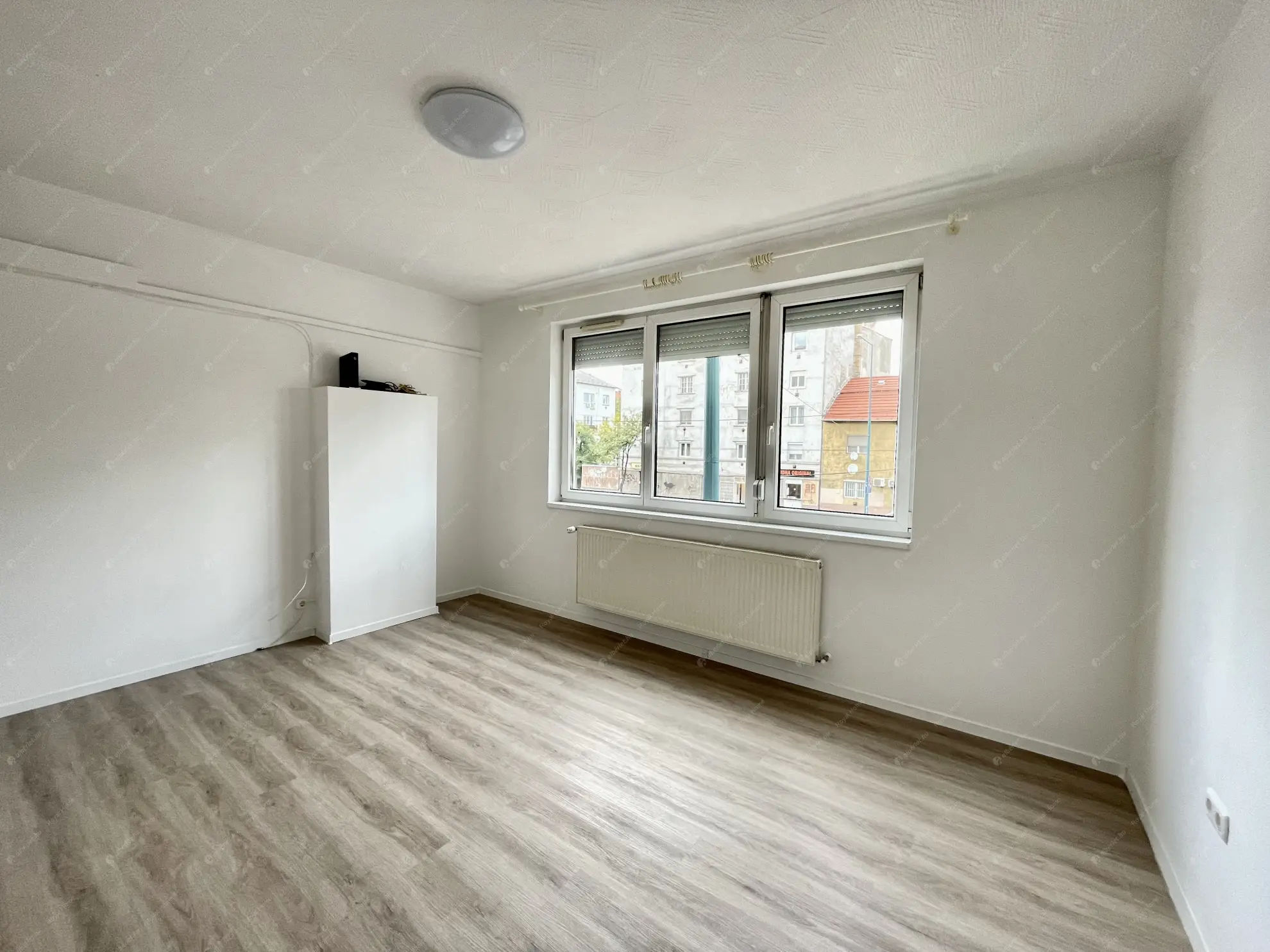 Kiadó albérlet 240000 Ft/hó áron: Budapest, XIV. kerület  Nagy Lajos király útja. Mérete: 45 nm, 1 szobás | Alberlet.hu - 6556840