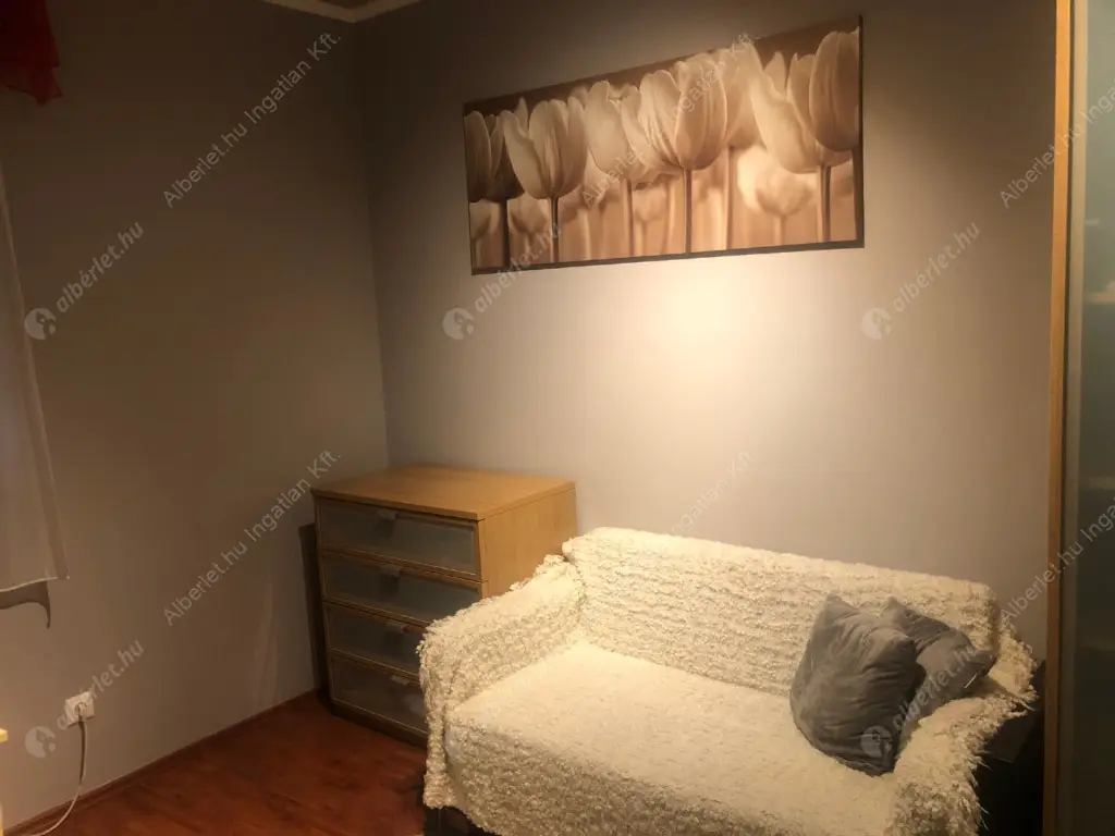 Kiadó albérlet 260000 Ft/hó áron: Budapest, XIV. kerület  Nagy Lajos király útja. Mérete: 50 nm, 2 szobás | Alberlet.hu - 6626353