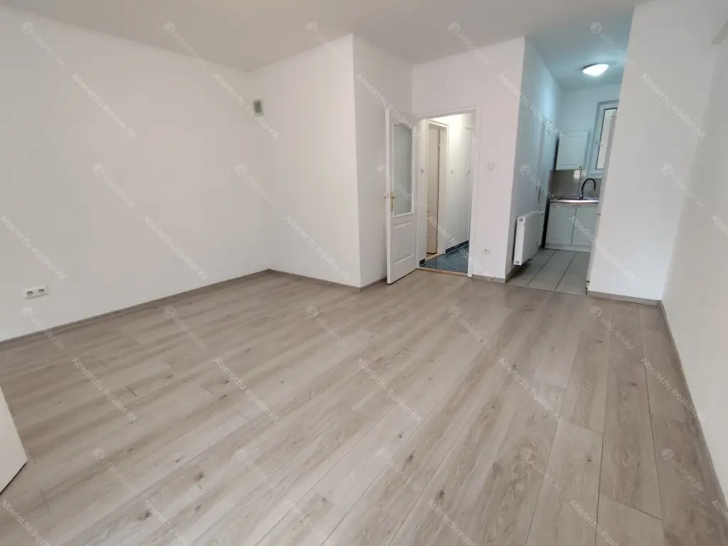 Kiadó albérlet 250000 Ft/hó áron: Budapest, XIV. kerület  Nagy Lajos király útja. Mérete: 55 nm, 2 szobás | Alberlet.hu - 6643107