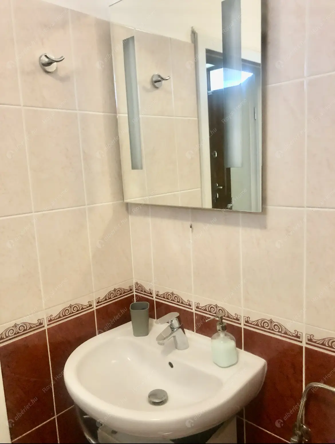 Kiadó albérlet 260000 Ft/hó áron: Budapest, XIV. kerület  Nagy Lajos király útja. Mérete: 60 nm, 2 szobás | Alberlet.hu - 6630476