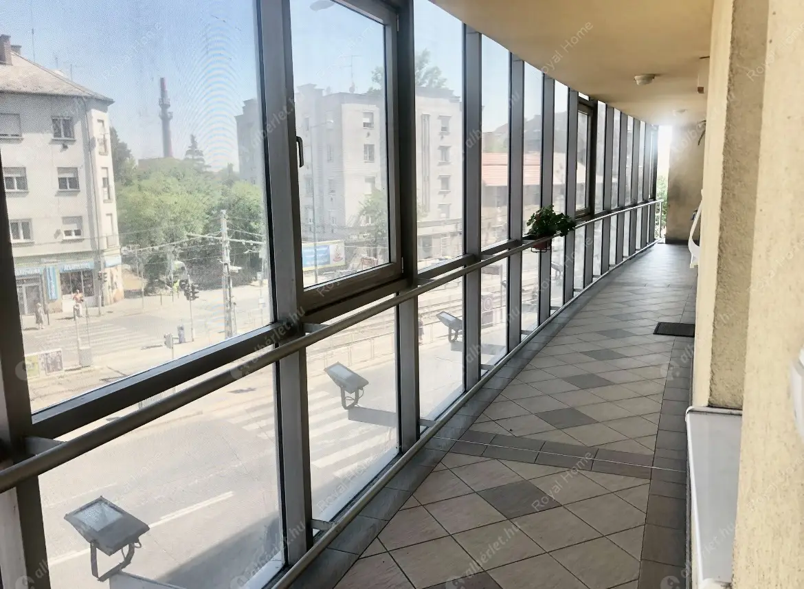 Kiadó albérlet 260000 Ft/hó áron: Budapest, XIV. kerület  Nagy Lajos király útja. Mérete: 60 nm, 2 szobás | Alberlet.hu - 6630484