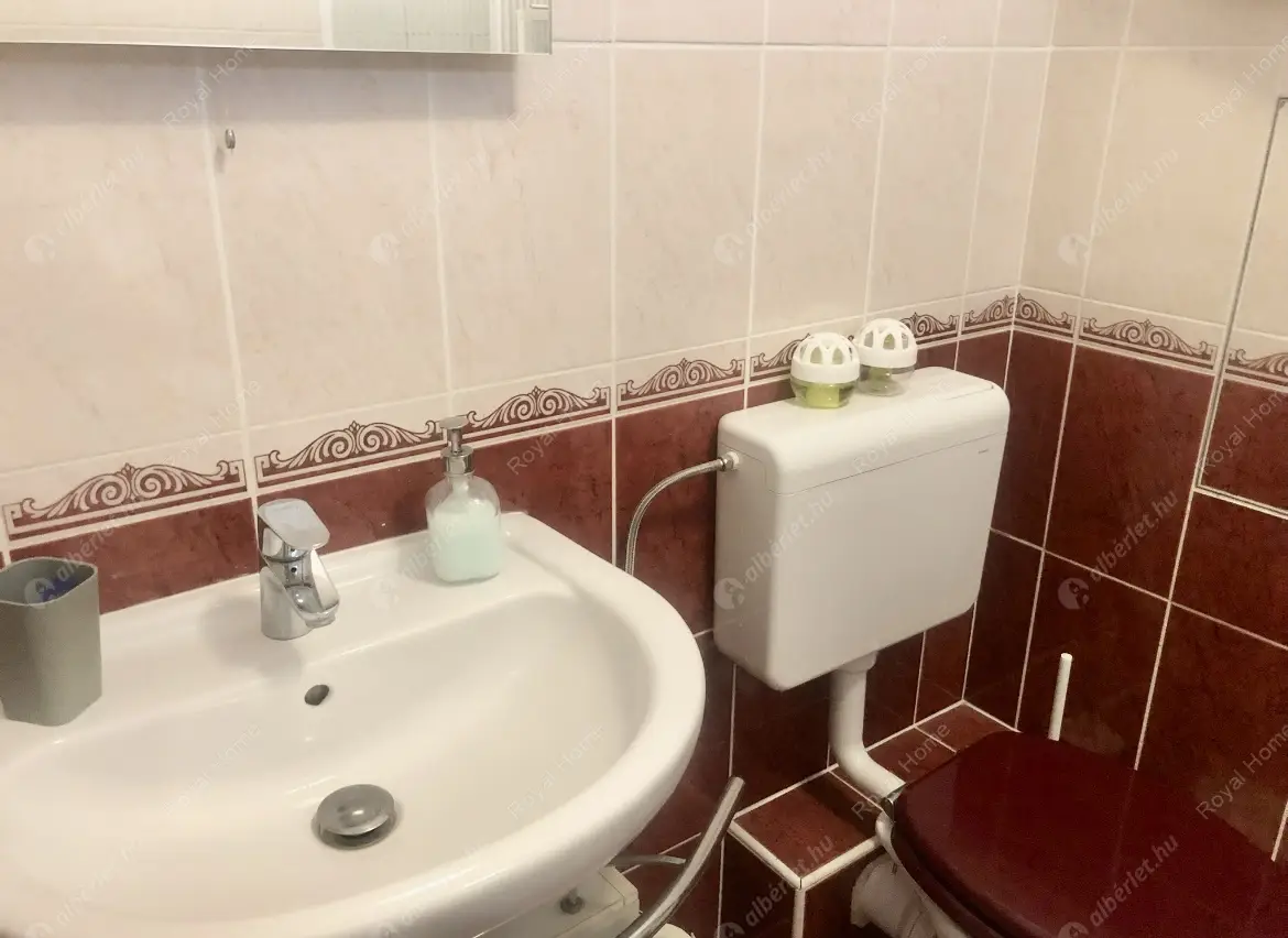 Kiadó albérlet 260000 Ft/hó áron: Budapest, XIV. kerület  Nagy Lajos király útja. Mérete: 60 nm, 2 szobás | Alberlet.hu - 6630486