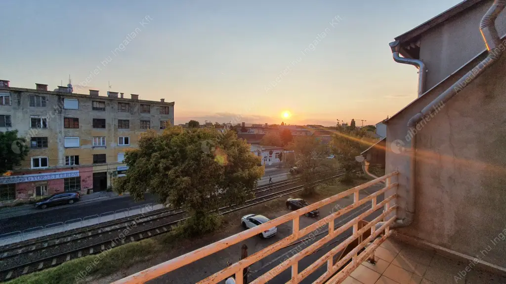 Kiadó albérlet 360000 Ft/hó áron: Budapest, XIV. kerület  Nagy Lajos király útja. Mérete: 80 nm, 3 szobás | Alberlet.hu - 6128507