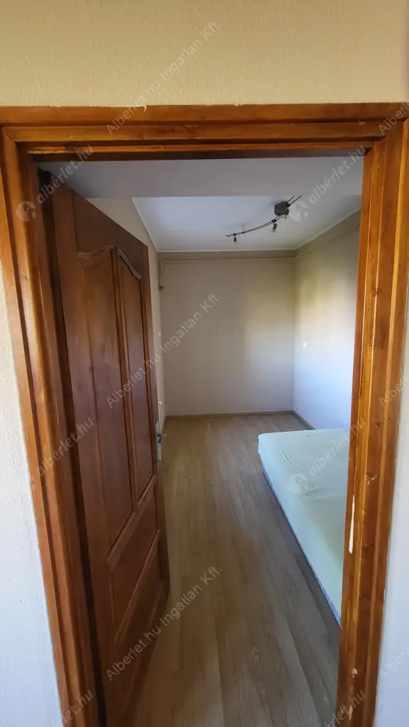 Kiadó albérlet 360000 Ft/hó áron: Budapest, XIV. kerület  Nagy Lajos király útja. Mérete: 80 nm, 3 szobás | Alberlet.hu - 6128513