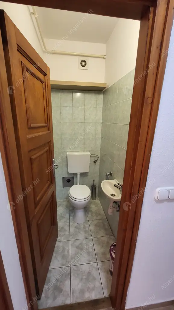 Kiadó albérlet 360000 Ft/hó áron: Budapest, XIV. kerület  Nagy Lajos király útja. Mérete: 80 nm, 3 szobás | Alberlet.hu - 6128514