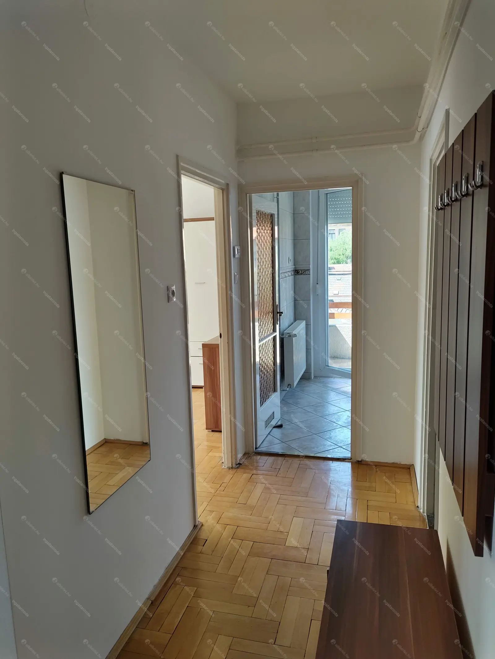 Kiadó albérlet 280000 Ft/hó áron: Budapest, XIV. kerület  Nagybecskerek utca. Mérete: 60 nm, 2 szobás | Alberlet.hu - 6667344