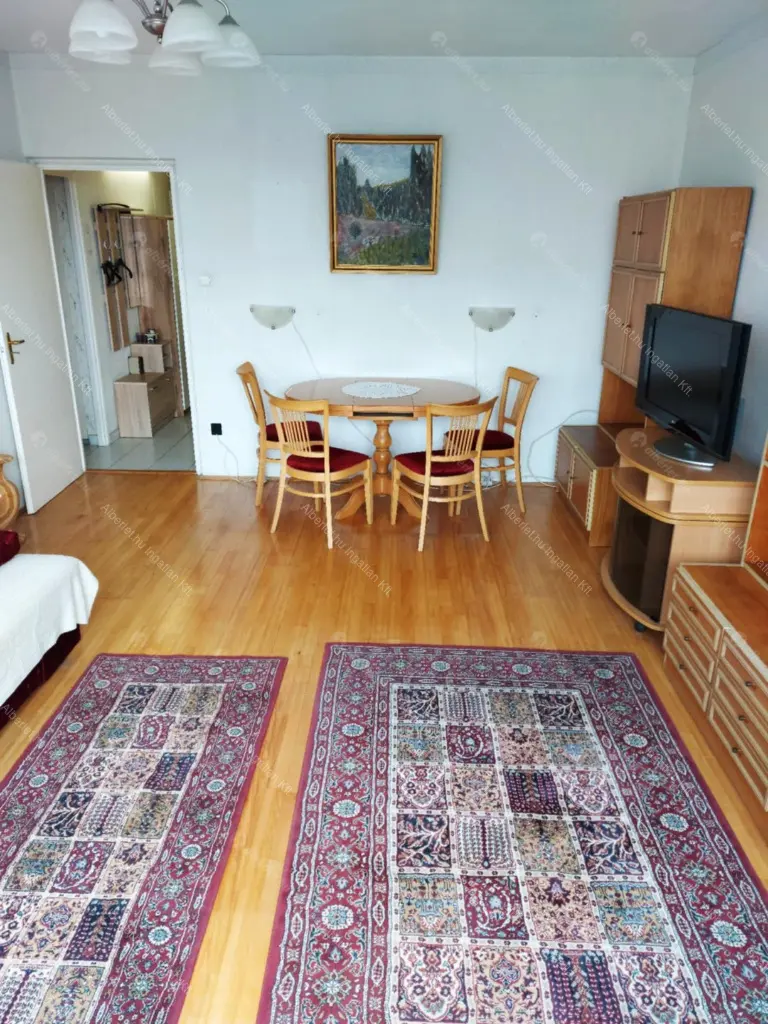 Kiadó albérlet 210000 Ft/hó áron: Budapest, XIV. kerület  Ond vezér útja. Mérete: 49 nm, 1 szobás | Alberlet.hu - 6695174